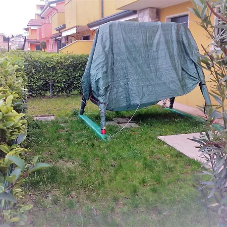 Aparthotel Villaggio Dei Fiori Extra Luxury 4 Stars - Great Family - Petz Friendly - With Hypermarket - Delivery Restaurant-pizzeria - Breakfast With Supplement - Ultra Fast Wi-fi - Parking Adjacent To The - With Mechanical Wor Caorle