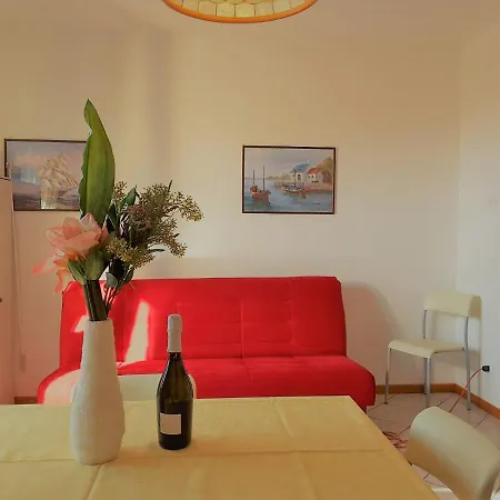 Aparthotel Villaggio Dei Fiori Extra Luxury 4 Stars - Great Family - Petz Friendly - With Hypermarket - Delivery Restaurant-pizzeria - Breakfast With Supplement - Ultra Fast Wi-fi - Parking Adjacent To The - With Mechanical Wor Caorle