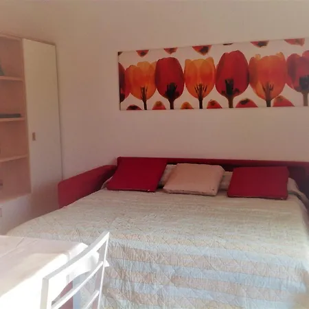 Villaggio Dei Fiori Extra Luxury 4 Stars - Great Family - Petz Friendly - With Hypermarket - Delivery Restaurant-pizzeria - Breakfast With Supplement - Ultra Fast Wi-fi - Parking Adjacent To The - With Mechanical Wor Aparthotel