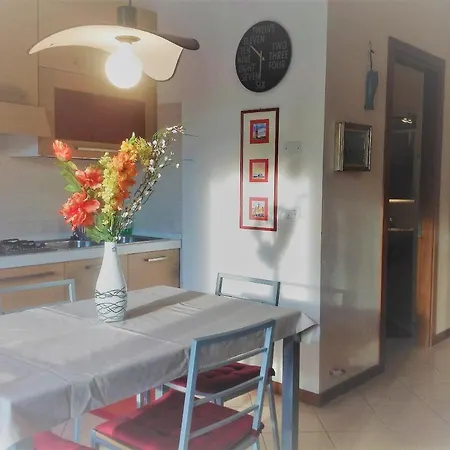 Aqua Marina Family Village 4 S - Daily Tidying - Cocktailsbar- Pet Friendly - With Hypermarket - Delivery Restaurant-pizzeria - Breakfast With Supplement - Ultra Fast Wi-fi - Play Area For Children - Olympic Swimming Pool - Pa Aparthotel