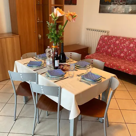 Villaggio Dei Fiori Extra Luxury 4 Stars - Great Family - Petz Friendly - With Hypermarket - Delivery Restaurant-pizzeria - Breakfast With Supplement - Ultra Fast Wi-fi - Parking Adjacent To The - With Mechanical Wor
