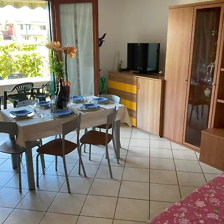 Aparthotel Villaggio Dei Fiori Extra Luxury 4 Stars - Great Family - Petz Friendly - With Hypermarket - Delivery Restaurant-pizzeria - Breakfast With Supplement - Ultra Fast Wi-fi - Parking Adjacent To The - With Mechanical Wor 4*