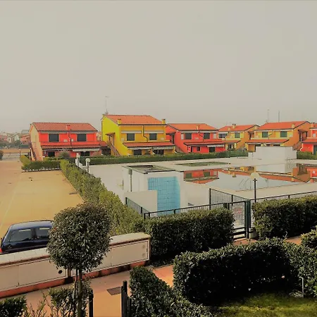 Villaggio Dei Fiori Extra Luxury 4 Stars - Great Family - Petz Friendly - With Hypermarket - Delivery Restaurant-pizzeria - Breakfast With Supplement - Ultra Fast Wi-fi - Parking Adjacent To The - With Mechanical Wor Aparthotel Caorle